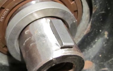 Посадка шпонки с зазором или посадка с натягом  - что и когда применяется
